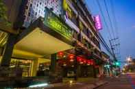 Bangunan The Ratchathani Hotel