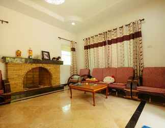 Lobi 2 Yellow Guesthouse