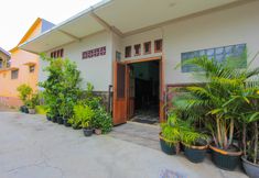 外観 7 Hotel O Griya Kencana Homestay