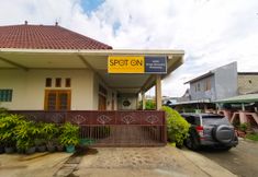 外観 3 Hotel O Griya Kencana Homestay