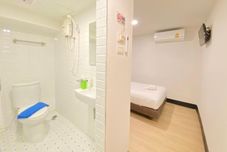 ห้องน้ำภายในห้อง New Star Hotel