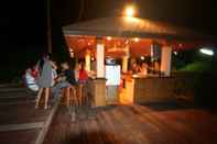 Bar, Kafe, dan Lounge Asia Resort