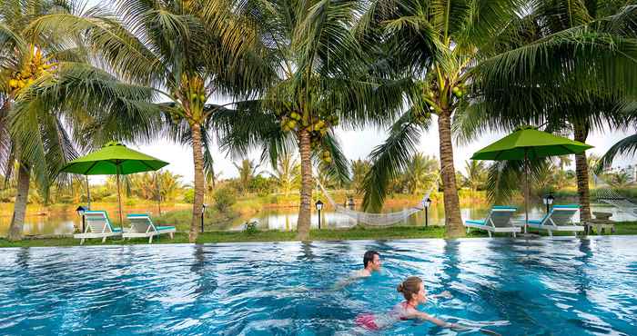 Swimming Pool Water Coconut Boutique Villas