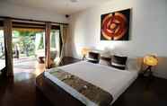 ห้องนอน 4 4 Bedroom All Inclusive Beachfront Villa