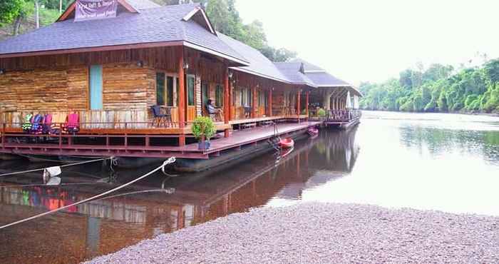 ภายนอกอาคาร First Raft Resort