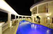 Swimming Pool 2 Nha Trang Palace Hotel
