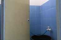 In-room Bathroom Economic Wisma LPK Near Halim Perdana Kusuma (LPK)