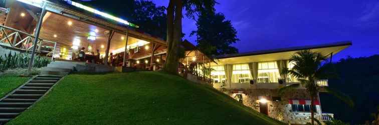 Lobby Pechmaneekan Beach Resort