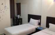 Kamar Tidur 5 New Golden Star Hotel