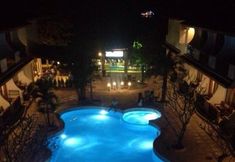 สระว่ายน้ำ 5 Bamboo @ Kohchang Resort & Restaurant