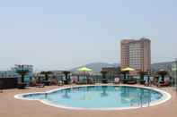 Swimming Pool Halong Palace Hotel