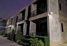 外観 5 Busaba House