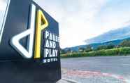 Bangunan 2 Pause and Play Hotel