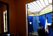 In-room Bathroom Pludhaya Resort & Spa