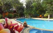 Swimming Pool 7 Pludhaya Resort & Spa