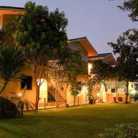 AU Resort and Coffee Drink 1, 酒店 阁沙芒