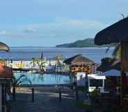 Kolam Renang 6 7AR Golden Beach Resort and Restaurant