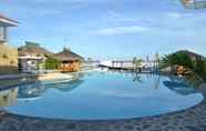 Hồ bơi 5 7AR Golden Beach Resort and Restaurant