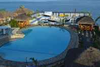 Kolam Renang 7AR Golden Beach Resort and Restaurant