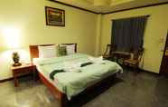 Kamar Tidur 5 Busyarin Hotel