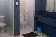 Toilet Kamar B Trio Guest House