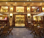 Bên ngoài 4 Conifer Boutique Hotel