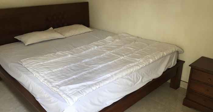 Kamar Tidur Pavilliun Syariah 1 in Palagan at Homestay Surya