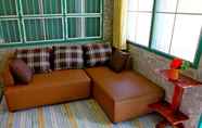 Common Space 2 Pop Riverside Homestay