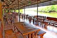 Restoran Pop Riverside Homestay