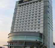 ภายนอกอาคาร 5 Grand Alora Hotel