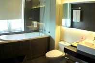 In-room Bathroom Anise Hotel