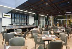 Restoran 4 MaxOneHotels.com @ Dharmahusada - Surabaya