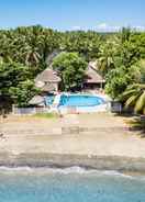 SWIMMING_POOL AGM Beachfront Resort