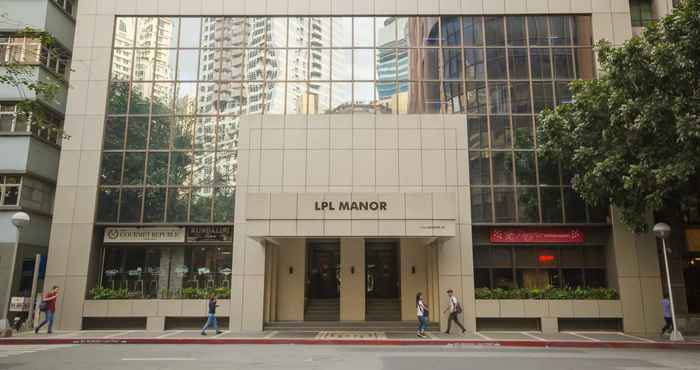 ภายนอกอาคาร Salcedo Suites at LPL Manor