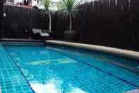 Kolam Renang Nirvana Boutique Suites Hotel