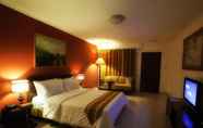 Kamar Tidur 4 The Beverly Boutique Business Hotel