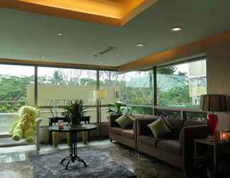 Lobi 2 One Tagaytay Place Hotel Suites