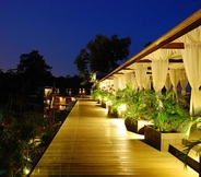 Bar, Cafe and Lounge 3 Siloso Beach Resort, Sentosa