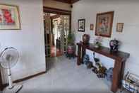 Lobi Casa Ruby Bed and Breakfast