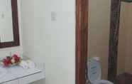 Toilet Kamar 6 Komang Homestay