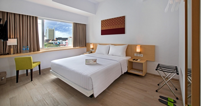 Bedroom Whiz Prime Hotel Sudirman Pekanbaru