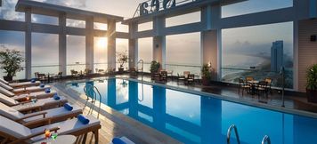 Hồ bơi 3 Diamond Sea Hotel