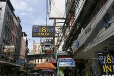 外観 Everest Boutique 8 Inn