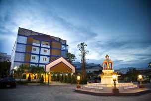 Zaza Hotel, THB 962.74