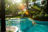 Swimming Pool Saigon Domaine Luxury Residences