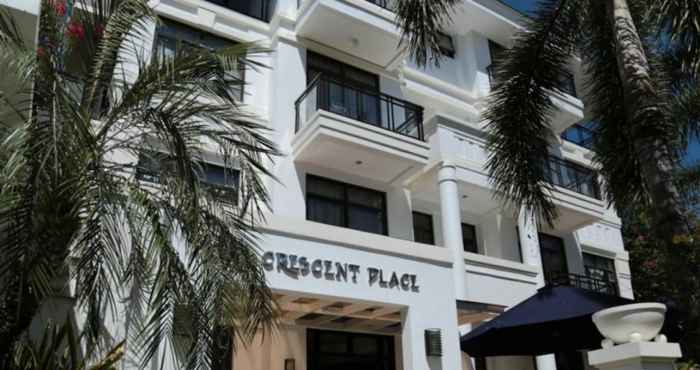 Bangunan One Crescent Place Hotel