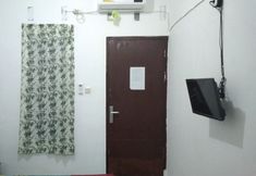 Sảnh chờ 4 Economic Room with AC near Pondok Gede Plaza (RR1)