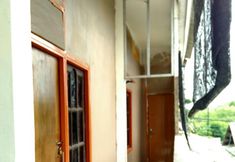 Exterior 2 Backpacker Room near TMII (RR3)