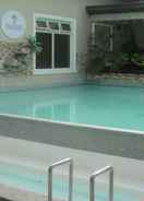 SWIMMING_POOL 