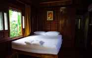 Bedroom 7 Ban Ruen Mai Ngam Resort
